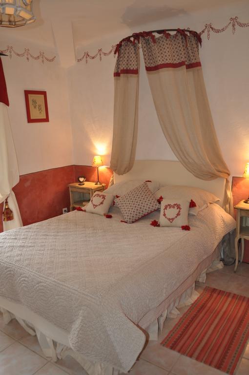 La Ribeyrette Bed & Breakfast Chamborigaud Ruang foto