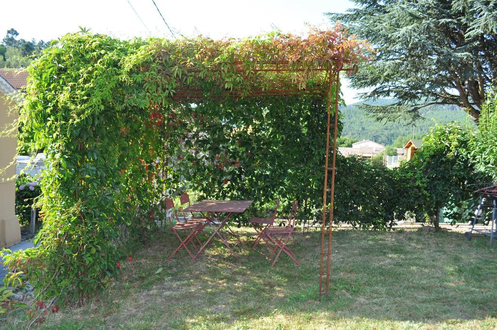La Ribeyrette Bed & Breakfast Chamborigaud Bagian luar foto