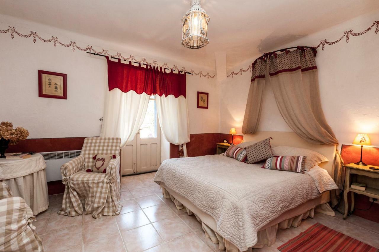 La Ribeyrette Bed & Breakfast Chamborigaud Bagian luar foto